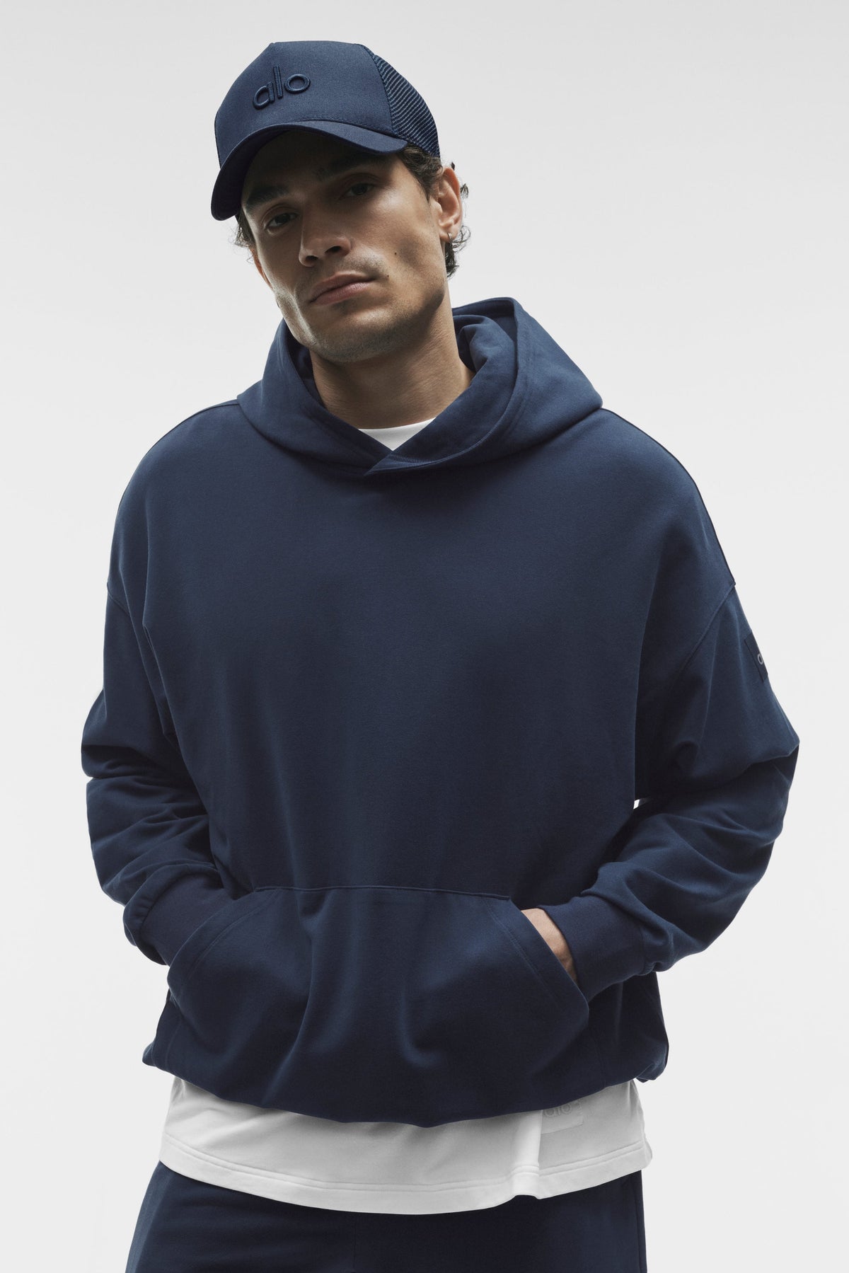 Sweatshirts &Hoodies
