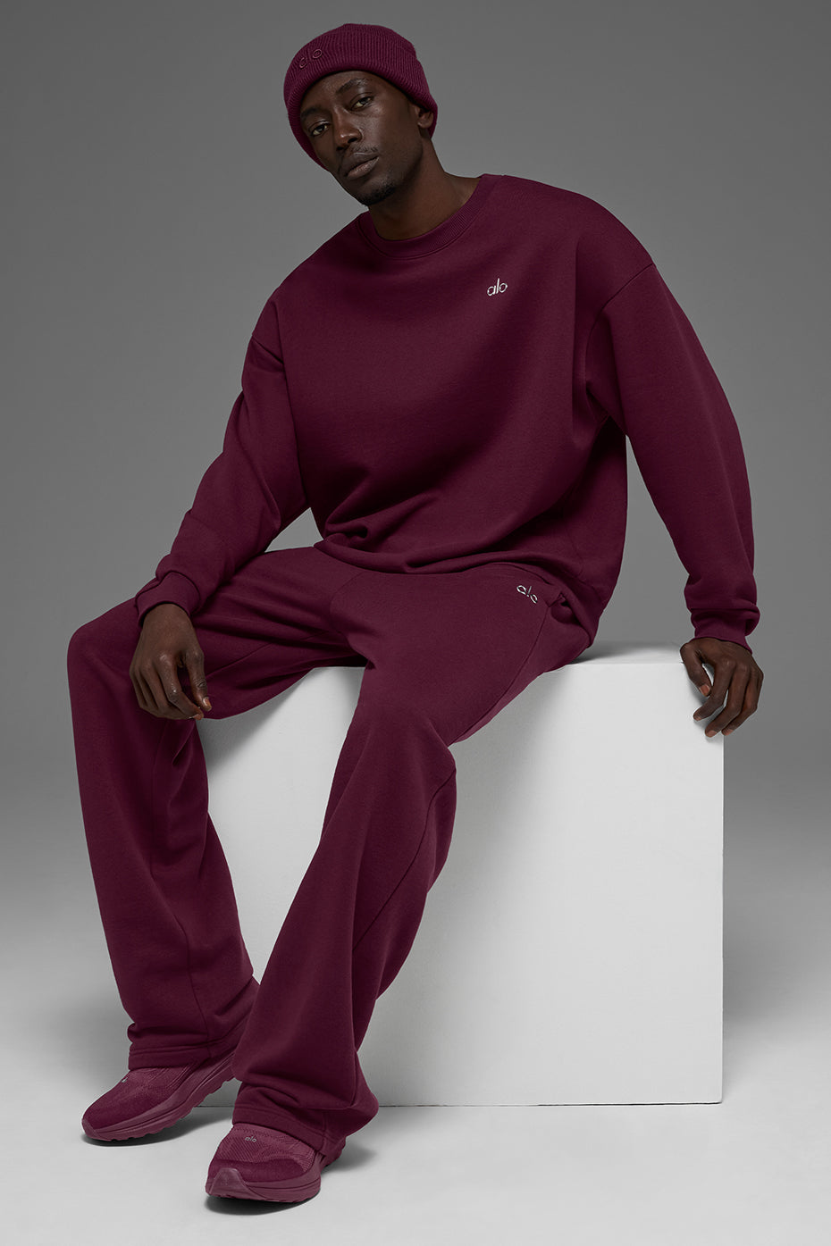 Accolade Straight Leg Sweatpant - Burgundy